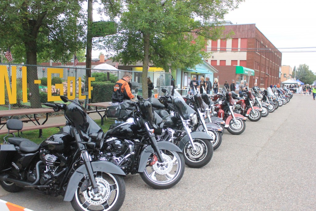 Tomahawk Fall Ride Merrill Foto News