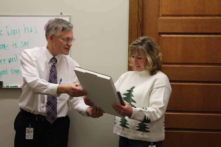 Kimmons retires as Lincoln County Clerk of Circuit Court
