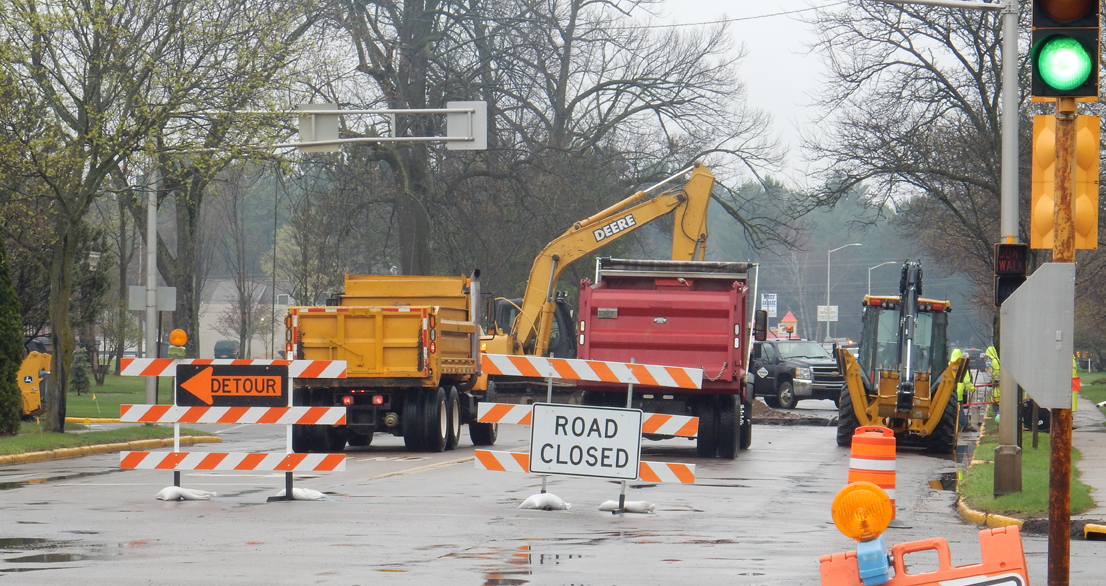 Center Avenue closed for sewer repairs