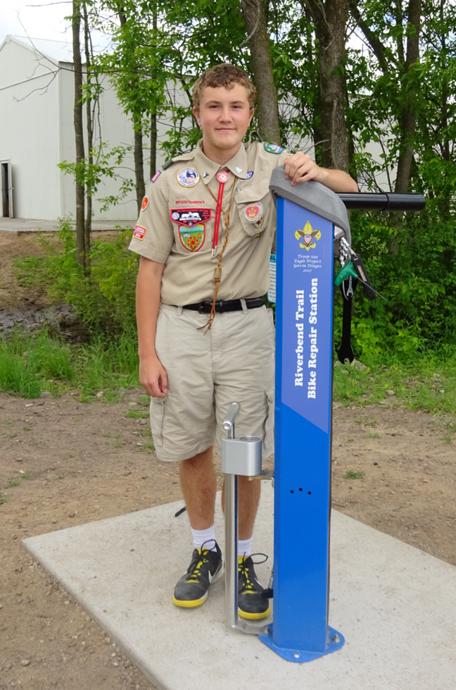 Scout installs Bike Repair Station for Eagle Project