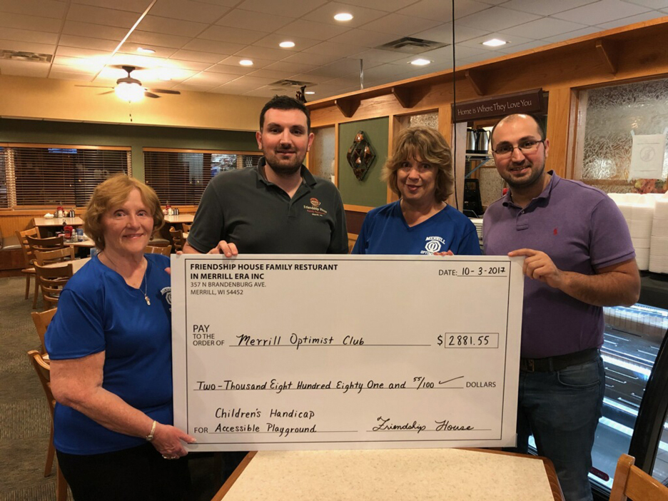 Restaurant fundraiser nets nearly $3,000 for Normal Park playground