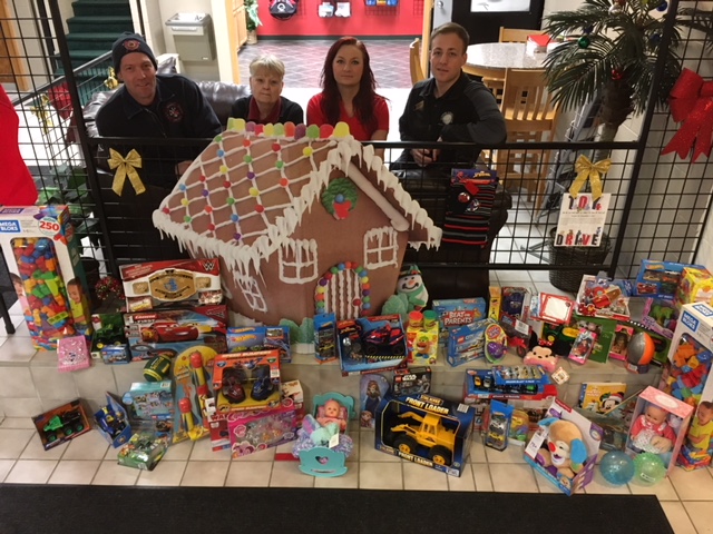 Riverside Athletic Club completes Christmas Spirit/Toys for Kids