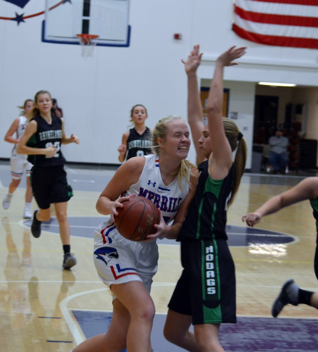 Lady Jays basketball takes down Hodags