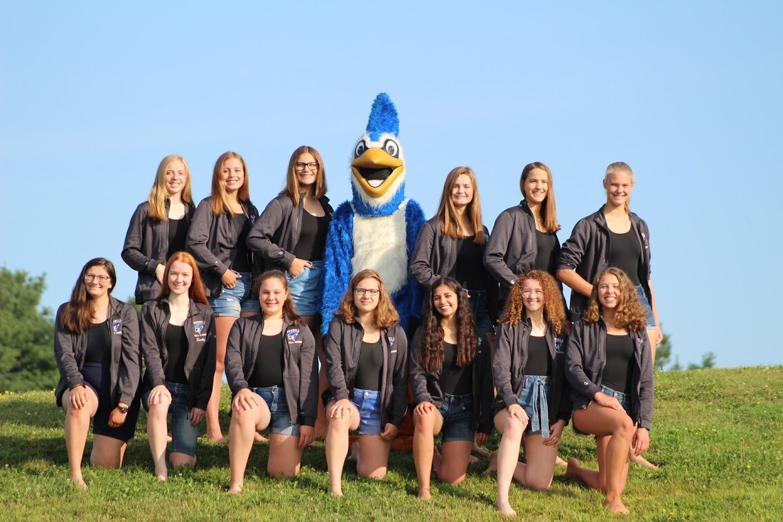 Bluejay swimmers qualify for State