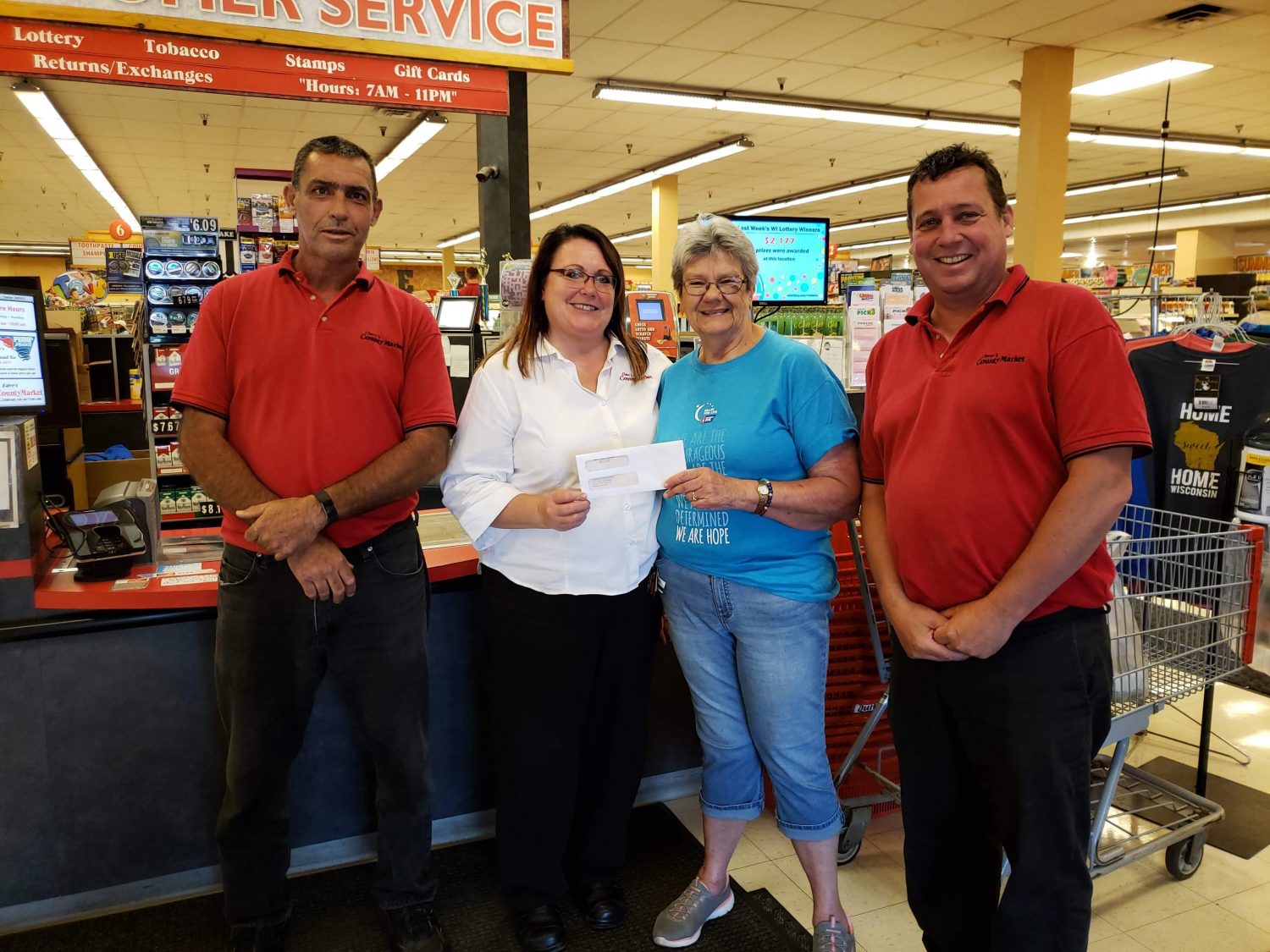 Dave’s County Market donates to Relay for Life