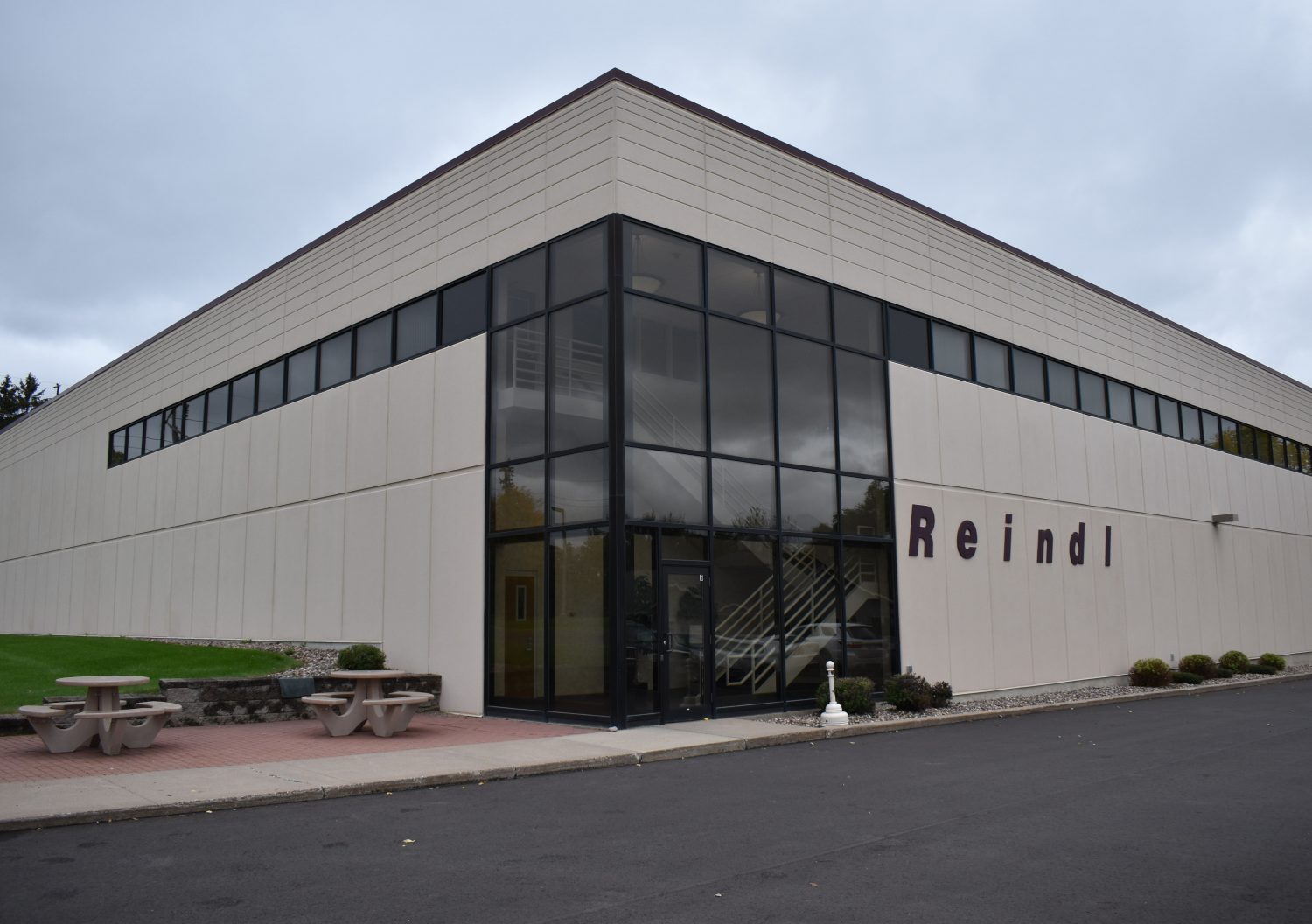Reindl Printing Inc. celebrates 40 years of service