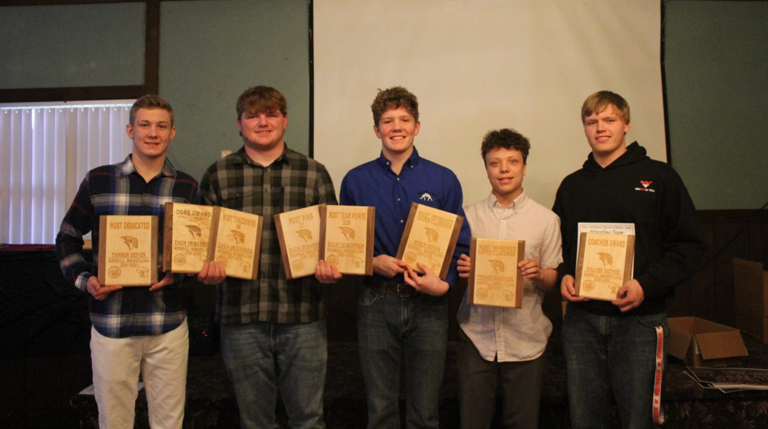 Merrill wrestling hosts annual year end banquet