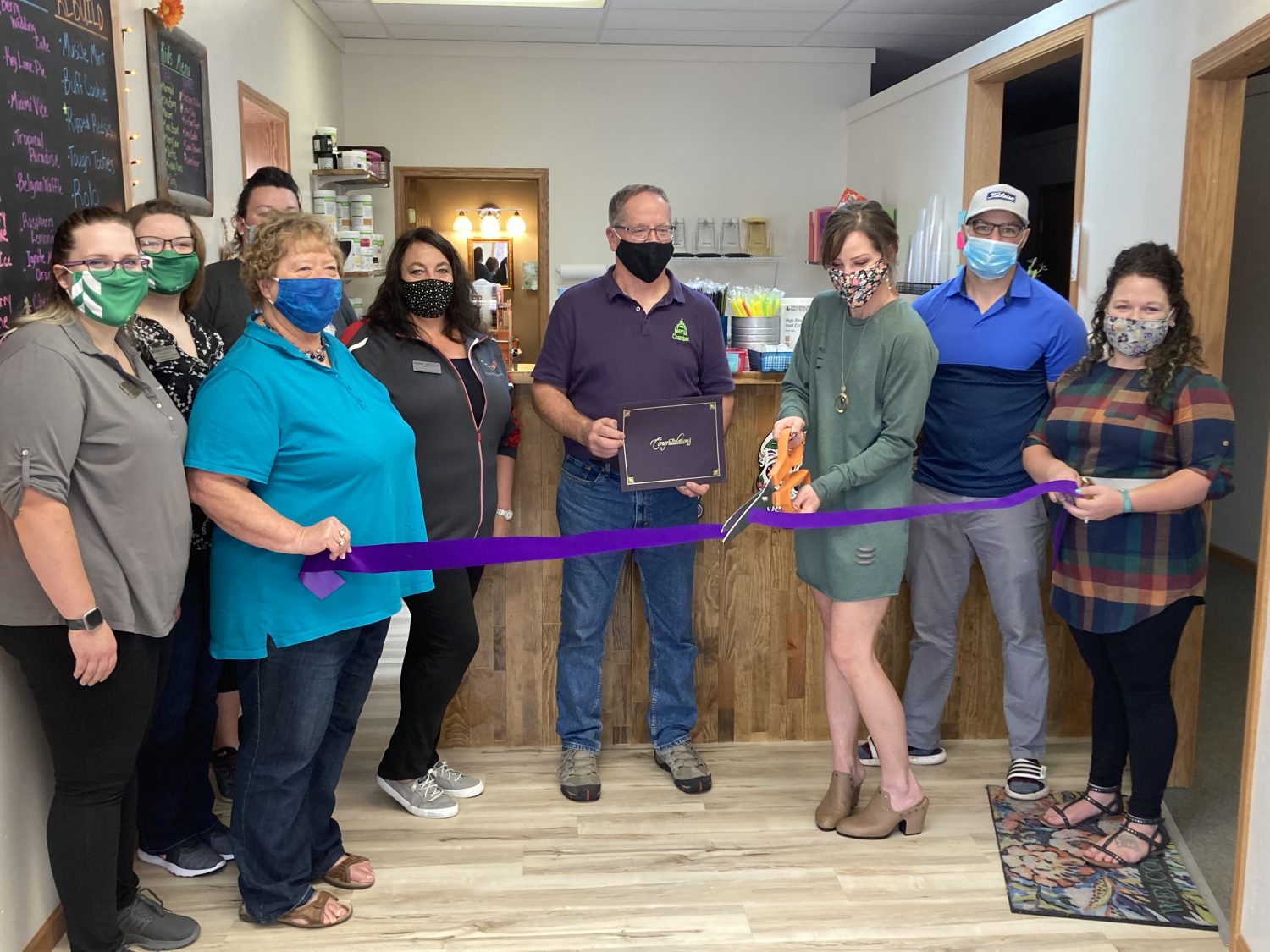 Vibe Out Nutrition joins west side business community