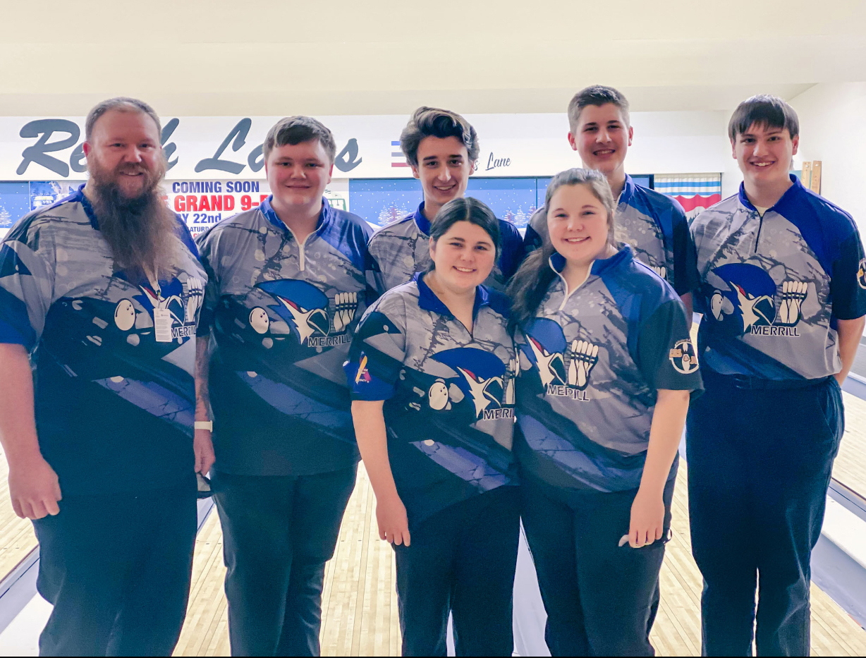 Merrill Bluejay Bowlers go to state