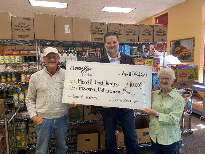 Connexus Credit Union donates $10,000 to the Community Food Pantry of Merrill