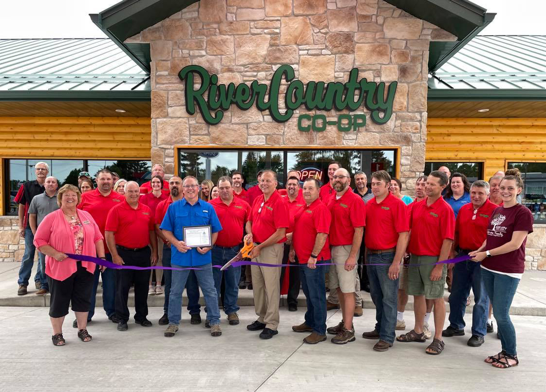 River Country Co-op celebrates Grand Opening