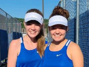 Merrill Bluejays Tennis season wraps up at Sectionals