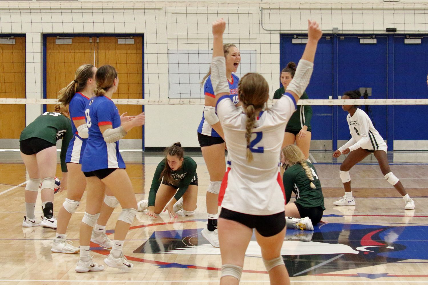 Lady Jays host Volleyball Tournament, Losee breaks school record