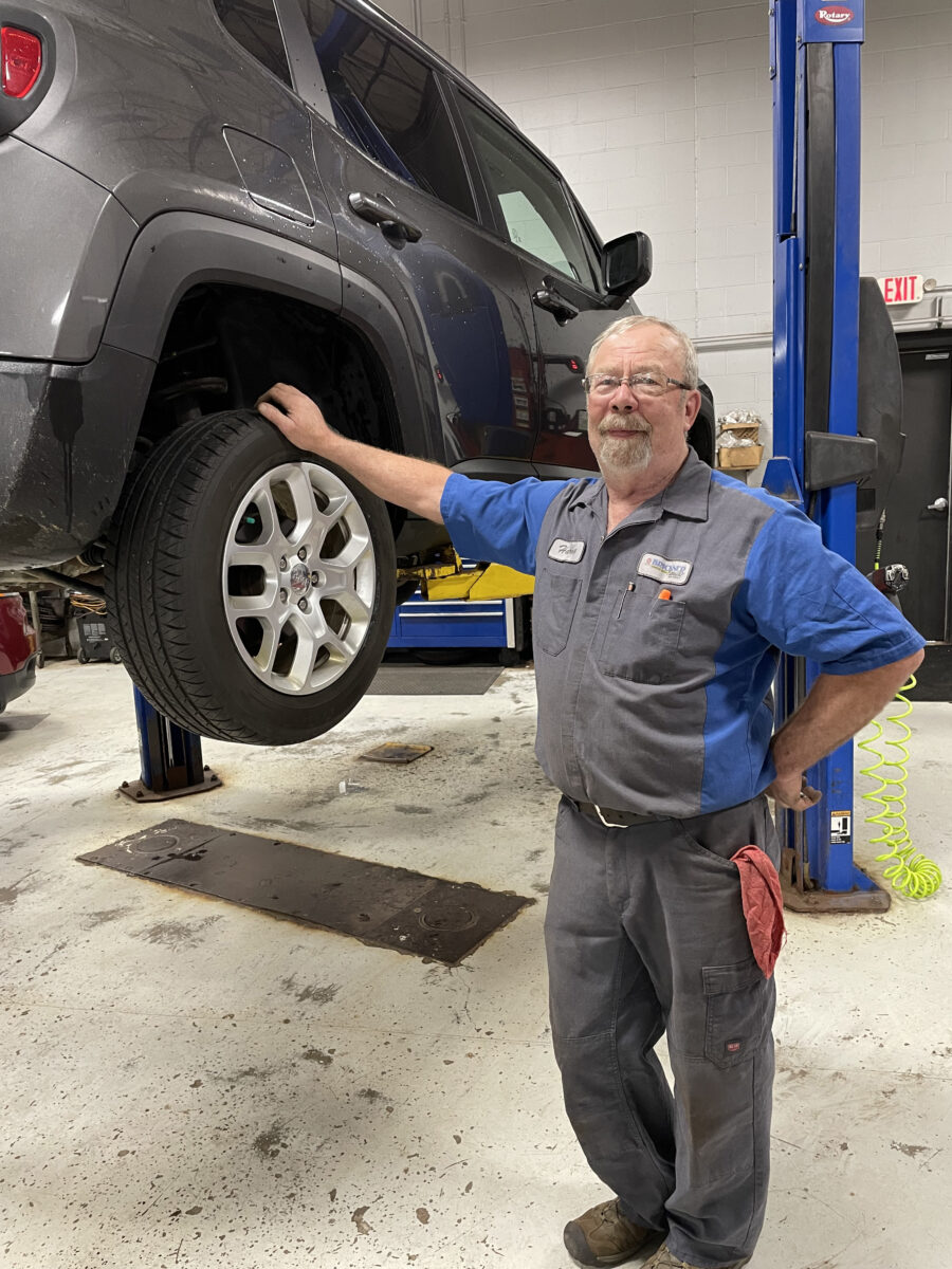 Thomaschefsky retires after 41 years as an auto mechanic in Merrill