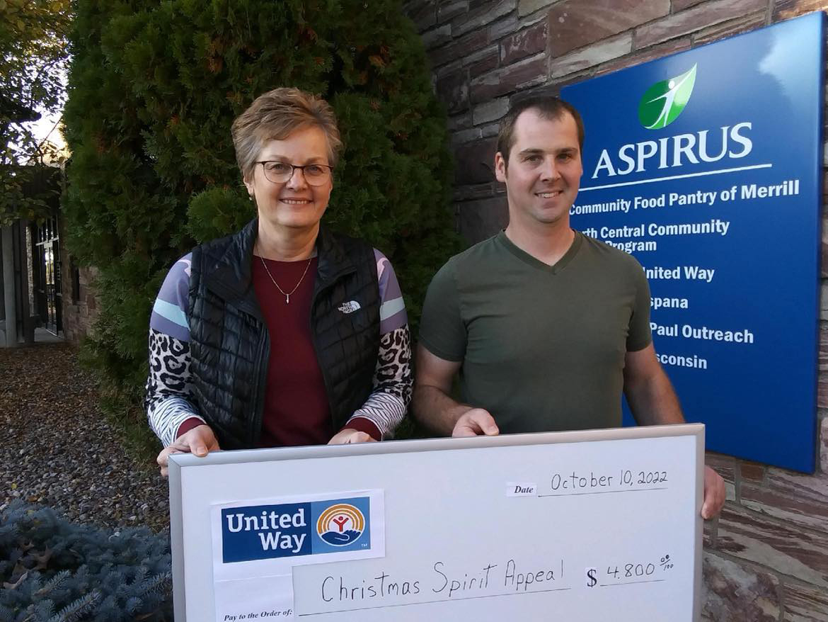 United Way donates to Christmas Spirit Appeal