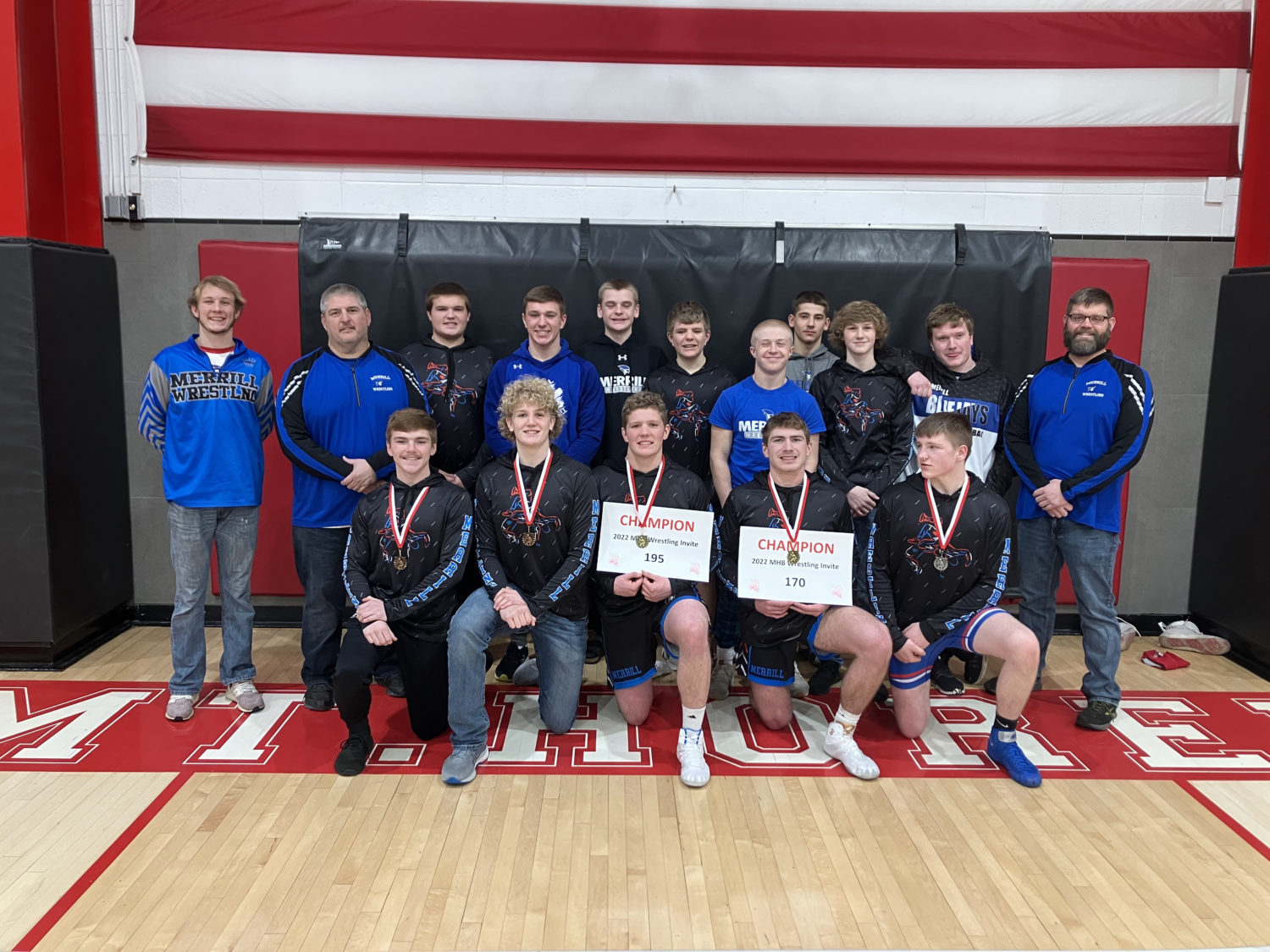 Merrill Wrestlers take 2nd place out of 15 teams at Mount Horeb